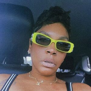 Meet your Posher, Ladiieniikole